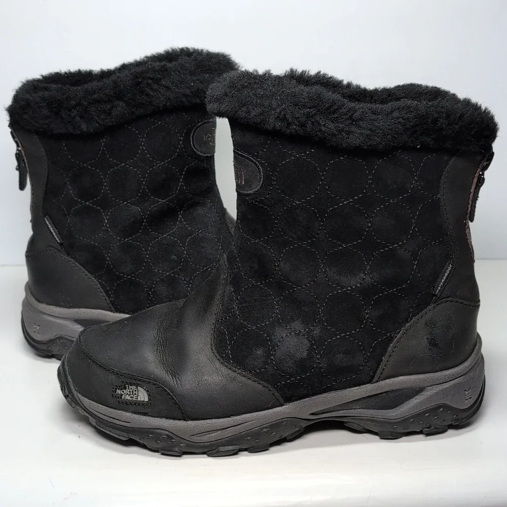 The North Face primaloft 200 g insultated winter boots womans size 7.5 EU 38.5